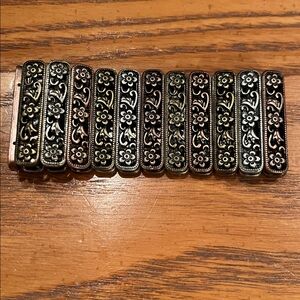 Floral Metal Bracelet